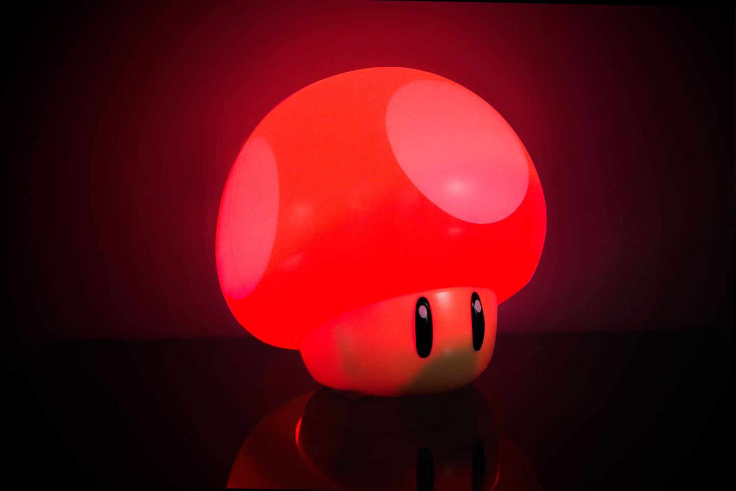 Super Mario Mini Light with Sound Mushroom 12 cm